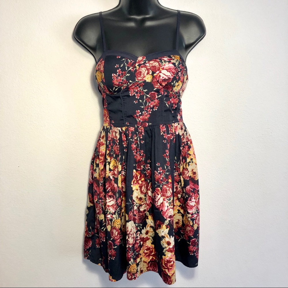 Band of Gypsies Small Floral Corset Dress - Picture 1 of 7